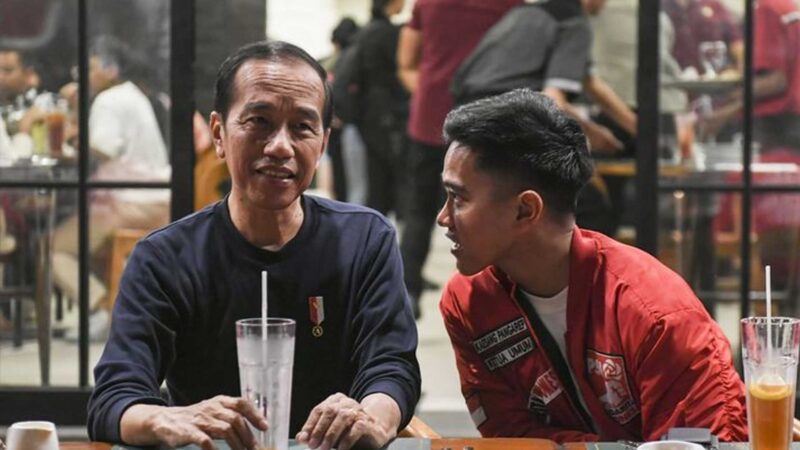 Presiden Jokowi dan Kaesang Pangarep. Foto: Istimewa